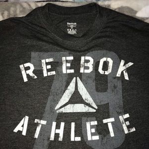 MENS GRAY MEDIUM REEBOK T-SHIRT